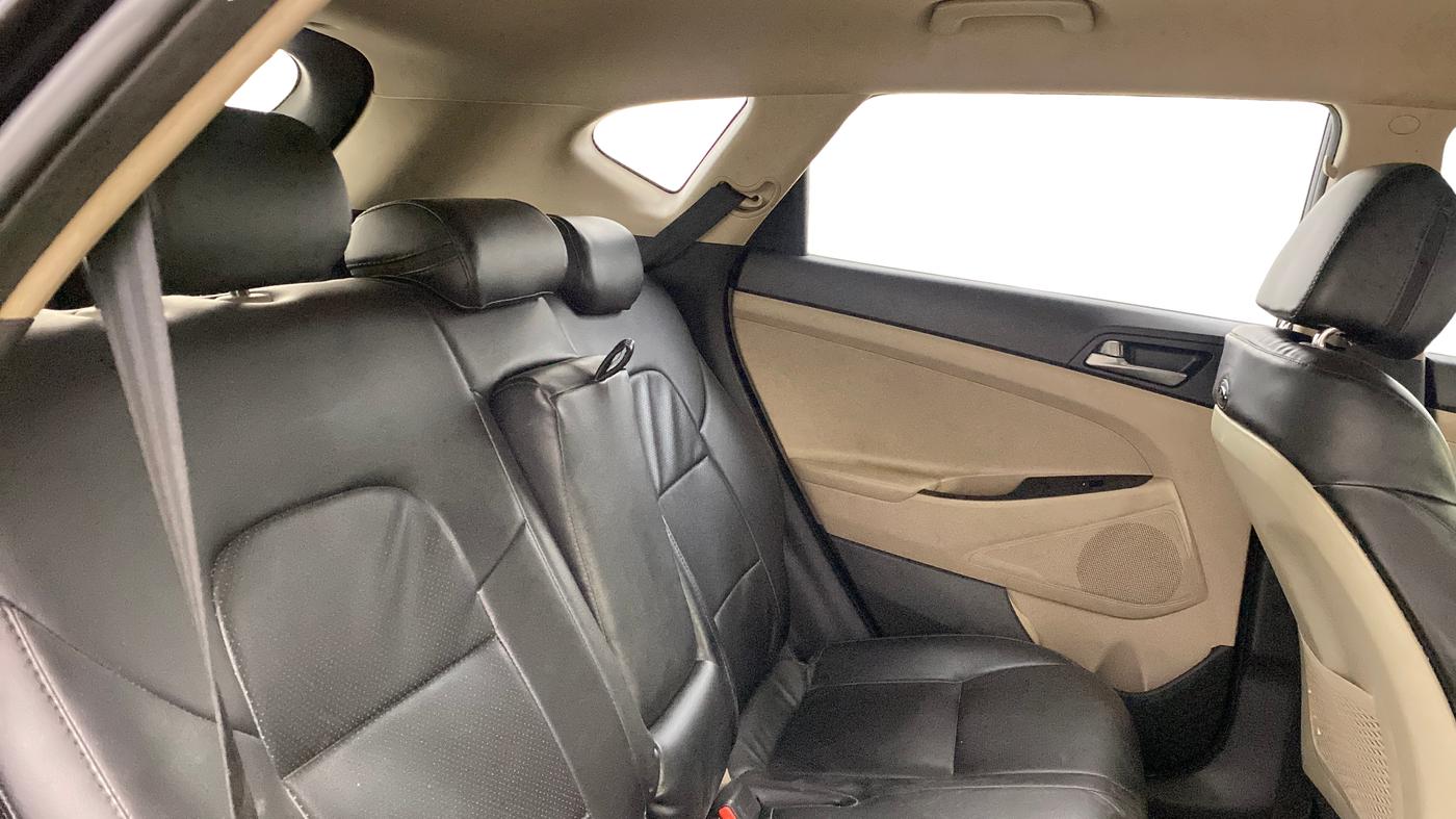 2018 Hyundai Tucson 2WD MT DIESEL, Diesel, Manual, 97,092 km, Right Side Rear Door Cabin