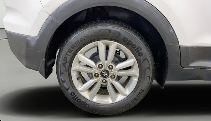 2017 Hyundai Creta SX PLUS 1.6 PETROL, Petrol, Manual, 99,808 km, Right Rear Wheel