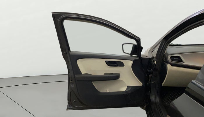 2021 Tata ALTROZ XE PETROL, Petrol, Manual, 81,966 km, LHS Front Door