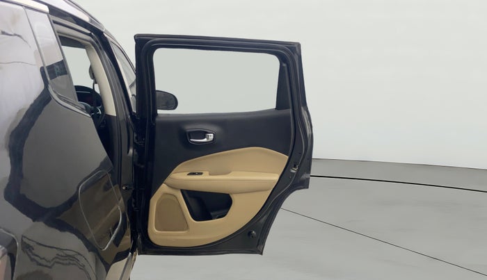 2018 Jeep Compass LONGITUDE (O) 2.0 DIESEL, Diesel, Manual, 1,45,715 km, RHS Rear Door