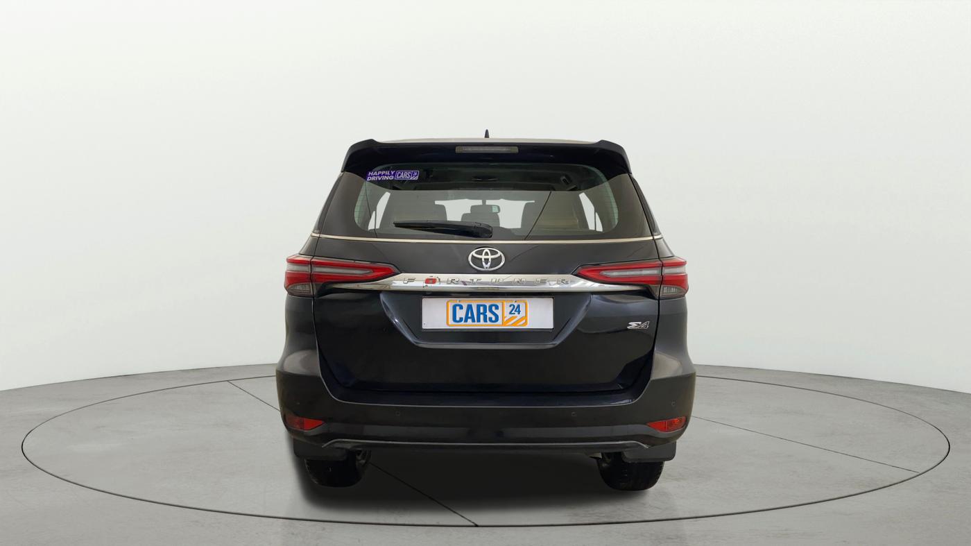 2023 Toyota Fortuner 4X4 AT 2.8 DIESEL, Diesel, Automatic, 83,884 km, Back/Rear
