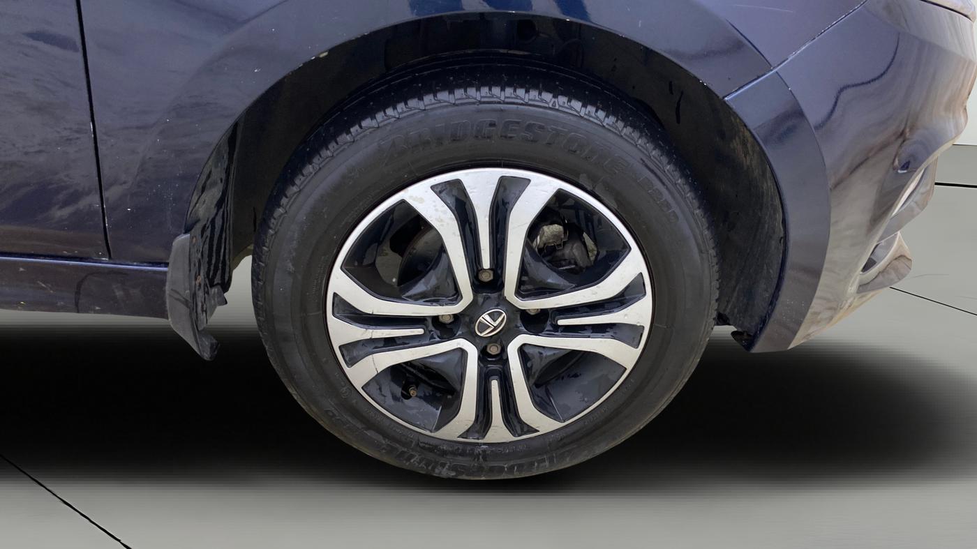 2023 Tata TIGOR XZ PLUS CNG, CNG, Manual, 21,351 km, Right Front Wheel