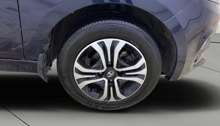 2023 Tata TIGOR XZ PLUS CNG, CNG, Manual, 21,351 km, Right Front Wheel