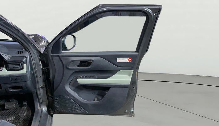 2025 Tata PUNCH Adventure Plus AMT, Petrol, Automatic, 4,428 km, RHS Front Door