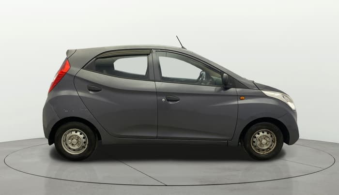 2017 Hyundai Eon ERA +, Petrol, Manual, 69,672 km, Right Side View
