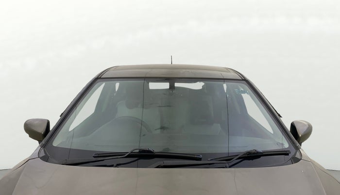 2019 Toyota Glanza V CVT, CNG, Automatic, 84,272 km, Front Windshield