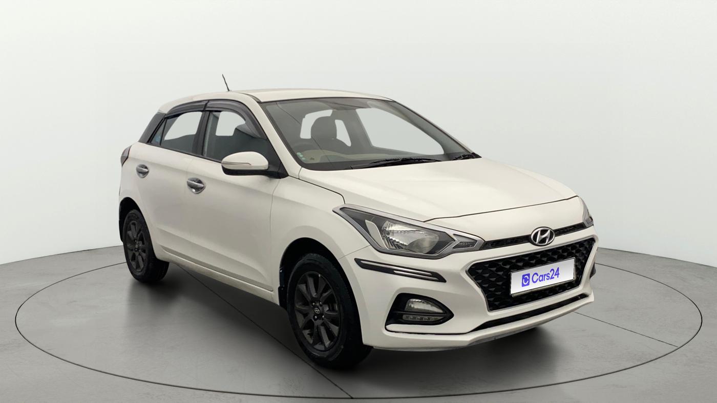 2020 Hyundai Elite i20 SPORTZ PLUS 1.2, Petrol, Manual, 45,861 km, Right Front Diagonal