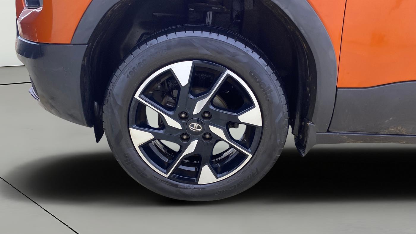 2022 Tata PUNCH CREATIVE  AMT, Petrol, Automatic, 55,536 km, Left Front Wheel