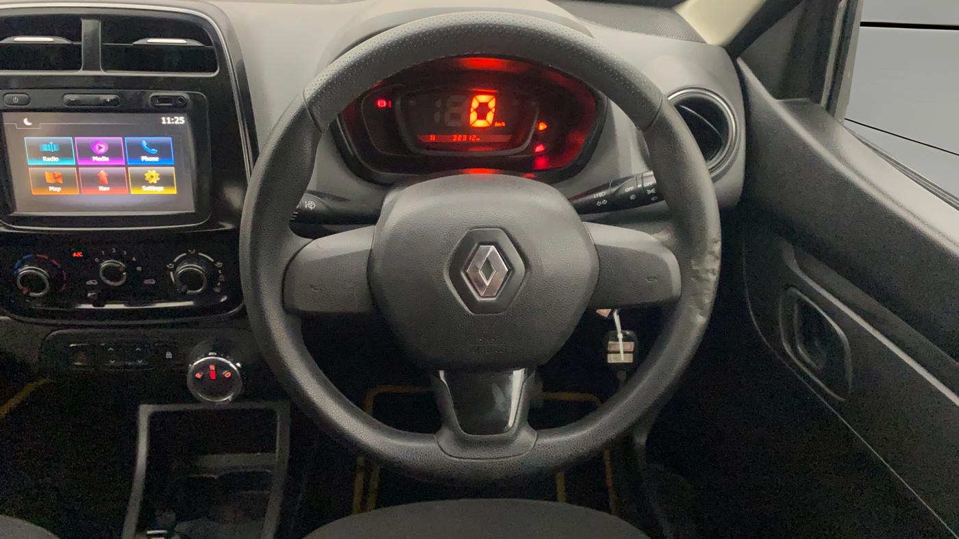 2018 Renault Kwid RXT 1.0 AMT, Petrol, Automatic, 32,334 km, Steering Wheel Close Up