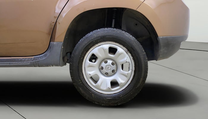 2013 Renault Duster 85 PS RXE DIESEL, Diesel, Manual, 1,00,493 km, Left Rear Wheel