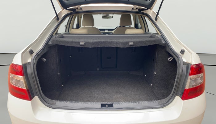 2015 Skoda Octavia STYLE PLUS AT 1.8 TSI, Petrol, Automatic, 1,08,777 km, Boot Open Zoomed View