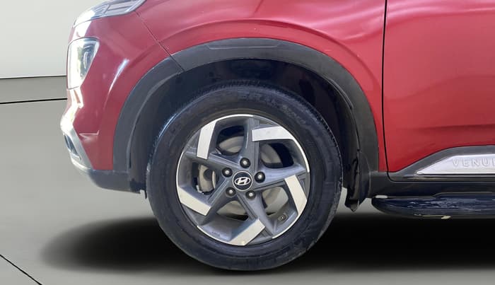 2020 Hyundai VENUE SX PLUS 1.0 TURBO DCT, Petrol, Automatic, 1,04,187 km, Left Front Wheel