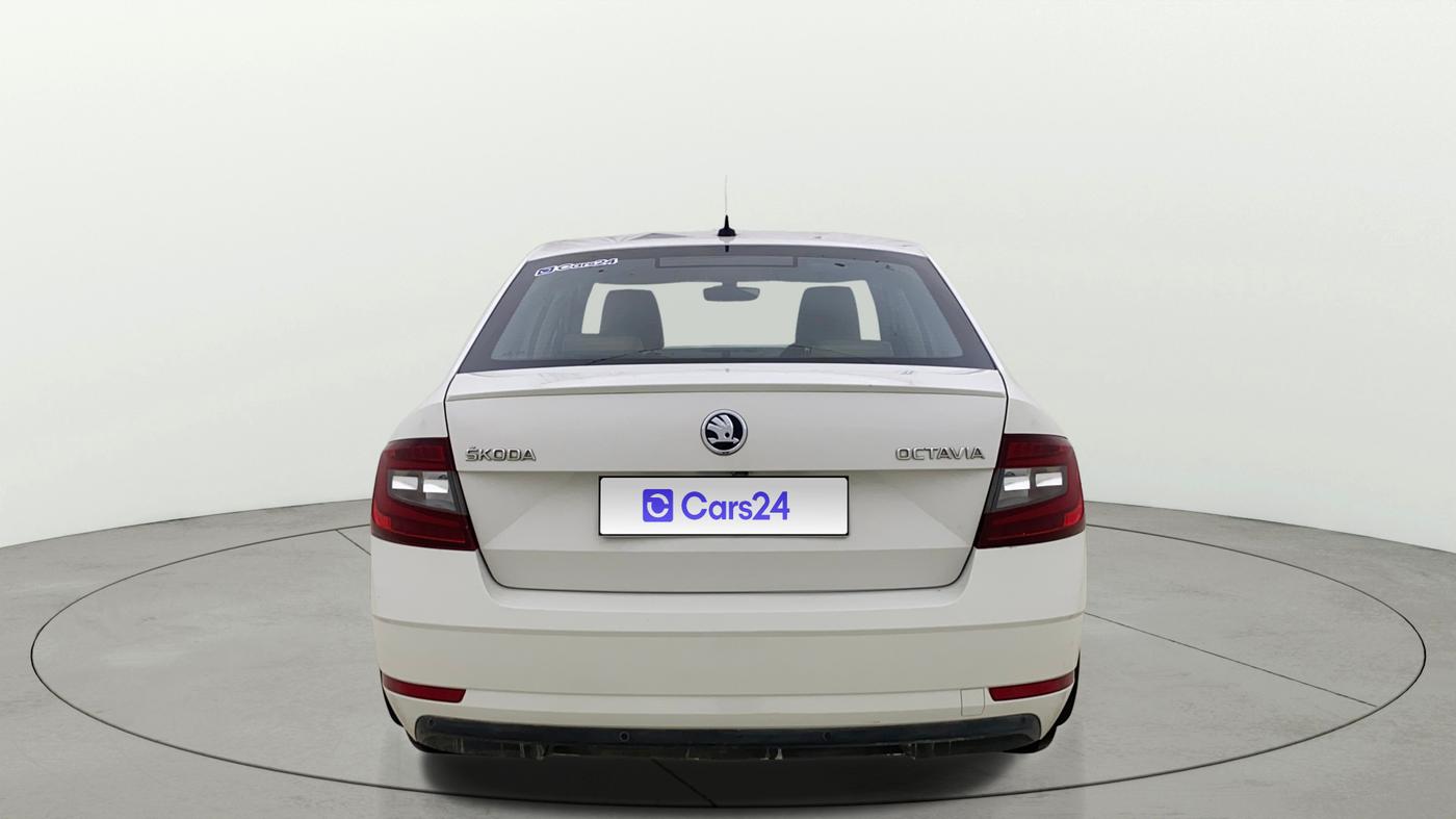 2019 Skoda Octavia L&K 1.8 TSI AT, Petrol, Automatic, 1,39,147 km, Back/Rear