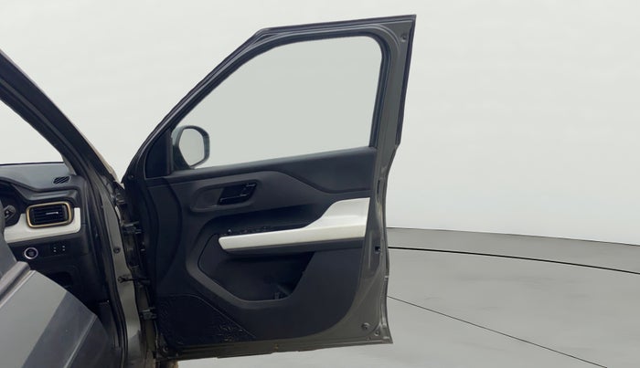 2024 Tata PUNCH ACCOMPLISHED MT, Petrol, Manual, 13,603 km, RHS Front Door