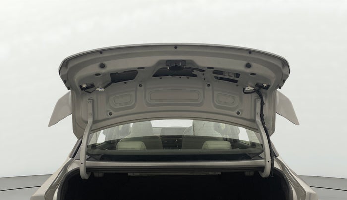 2022 Hyundai AURA SX 1.2, Petrol, Manual, 31,065 km, Boot Door Open