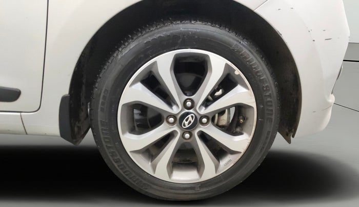 2016 Hyundai Xcent SX AT 1.2 (O), Petrol, Automatic, 31,826 km, Right Front Wheel