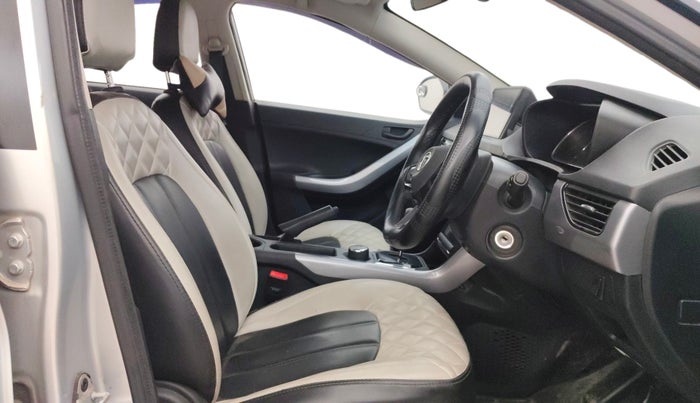 2020 Tata NEXON XMA SUNROOF PETROL, Petrol, Automatic, 62,774 km, Right Side Front Door Cabin