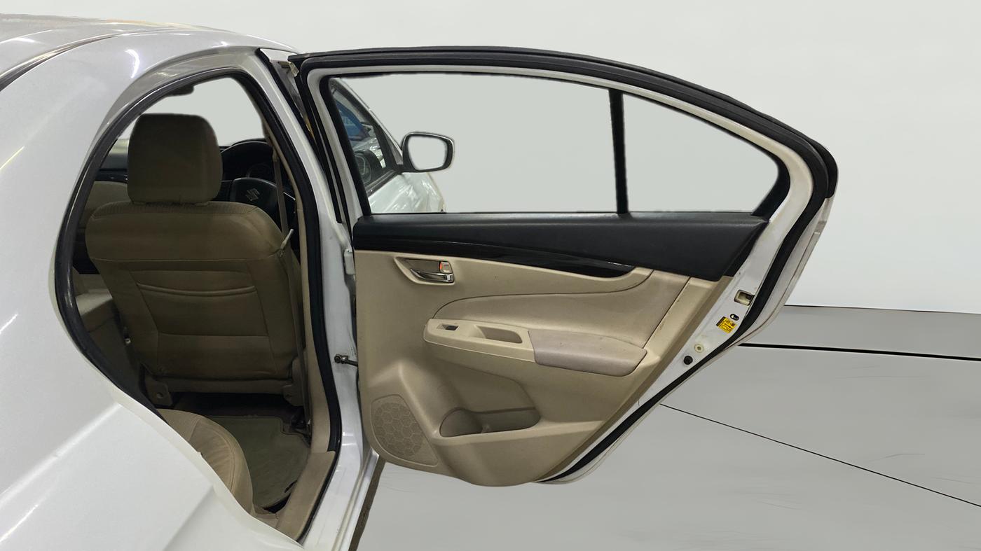 2015 Maruti Ciaz ZXI AT, Petrol, Automatic, 55,555 km, RHS Rear Door