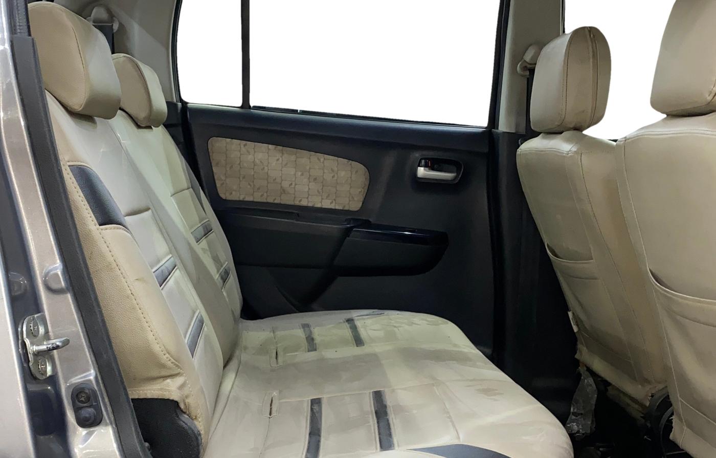 2017 Maruti Wagon R 1.0 VXI, Petrol, Manual, 45,476 km, Right Side Rear Door Cabin