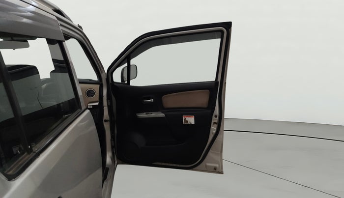 2018 Maruti Wagon R 1.0 LXI CNG, CNG, Manual, 84,234 km, RHS Front Door