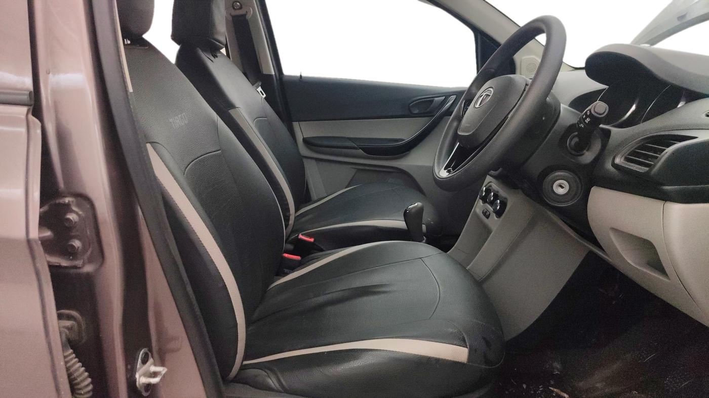 2019 Tata Tiago XZ PETROL, Petrol, Manual, 26,370 km, Right Side Front Door Cabin