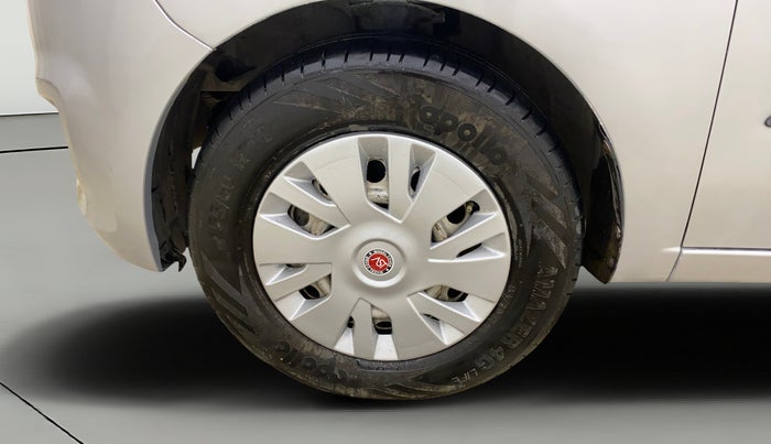 2016 Hyundai i10 MAGNA 1.1, CNG, Manual, 93,408 km, Left Front Wheel