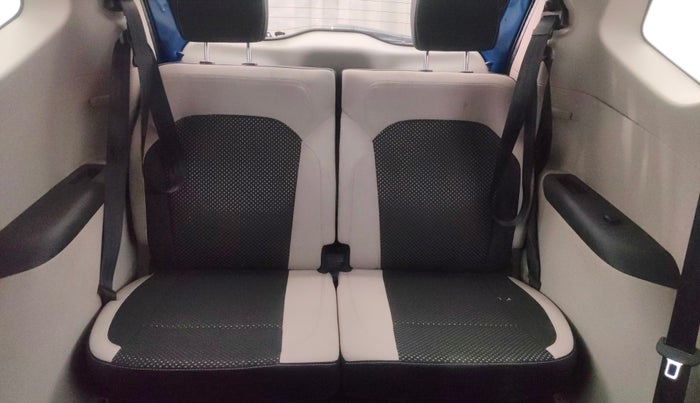 2020 Renault TRIBER RXZ AMT, Petrol, Automatic, 40,852 km, Third Seat Row ( optional )