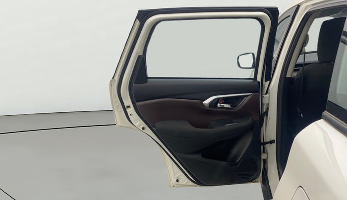 2023 Maruti Grand Vitara DELTA SMART HYBRID AT, Petrol, Automatic, 27,347 km, LHS Rear Door