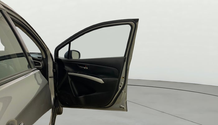 2016 Maruti S Cross ALPHA 1.6, Diesel, Manual, 87,661 km, RHS Front Door