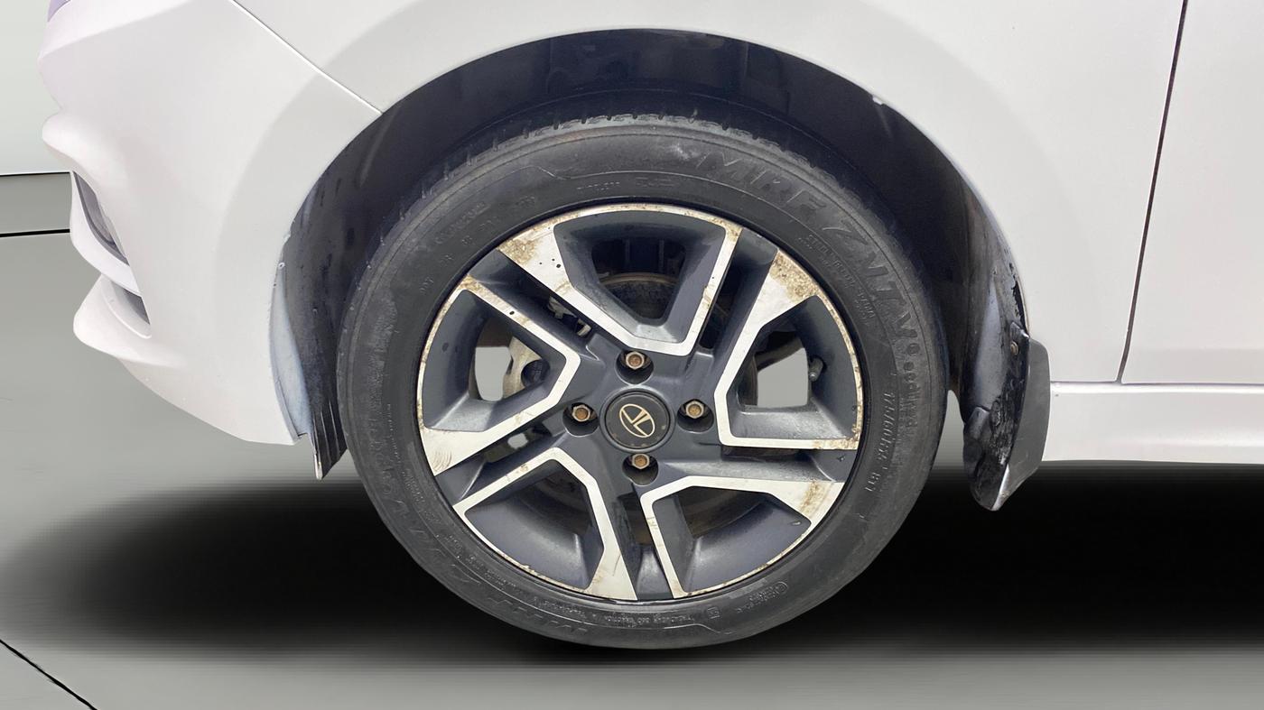2021 Tata Tiago XZA PLUS PETROL, Petrol, Automatic, 1,02,224 km, Left Front Wheel