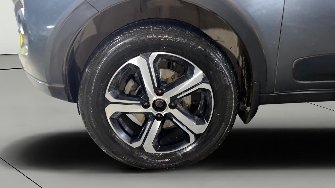 2022 Tata NEXON XZ PLUS PETROL, CNG, Manual, 1,05,744 km, Left Front Wheel