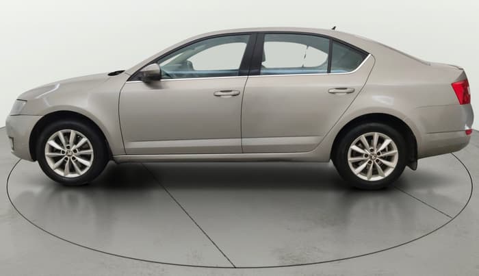 2016 Skoda Octavia STYLE PLUS AT 1.8 TSI, Petrol, Automatic, 1,23,182 km, Left Side