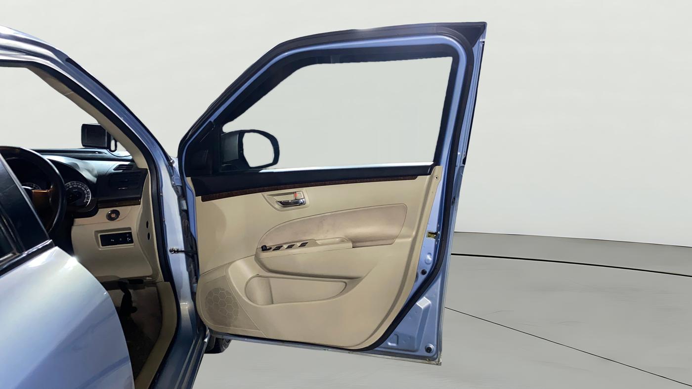 2015 Maruti Swift Dzire ZXI, Petrol, Manual, 82,808 km, RHS Front Door