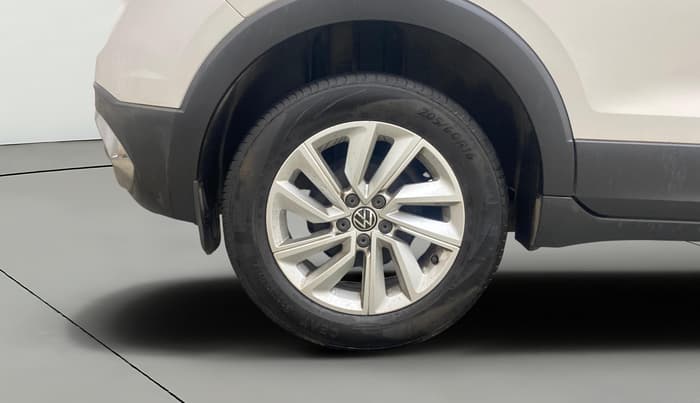 2023 Volkswagen TAIGUN HIGHLINE 1.0 TSI MT, Petrol, Manual, 27,931 km, Right Rear Wheel