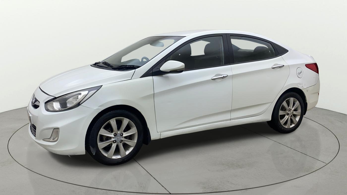 2012 Hyundai Verna FLUIDIC 1.6 CRDI SX, Diesel, Manual, 1,11,560 km, Left Front Diagonal