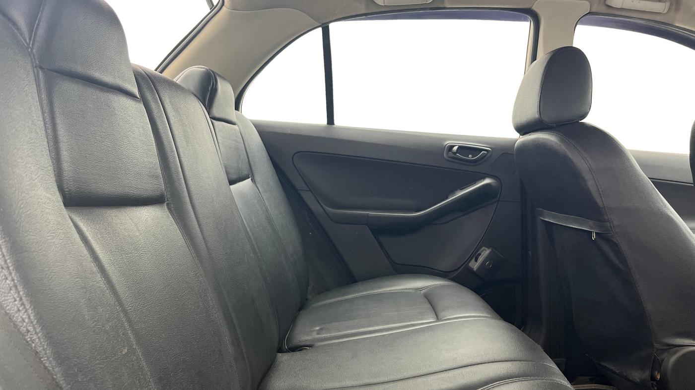 2015 Tata Bolt XE QUADRAJET, Diesel, Manual, 81,980 km, Right Side Rear Door Cabin