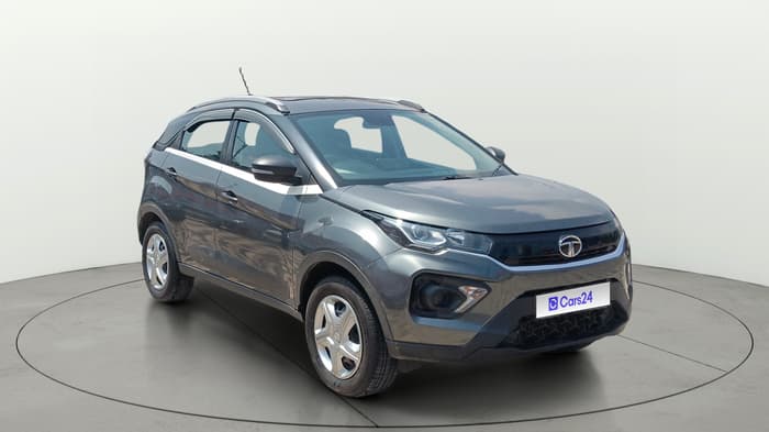 2022 Tata NEXON XM SUNROOF PETROL, CNG, Manual, 61,141 km, Right Front Diagonal