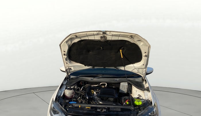 2020 Volkswagen Polo HIGHLINE PLUS 1.0, Petrol, Manual, 43,632 km, Open Bonet