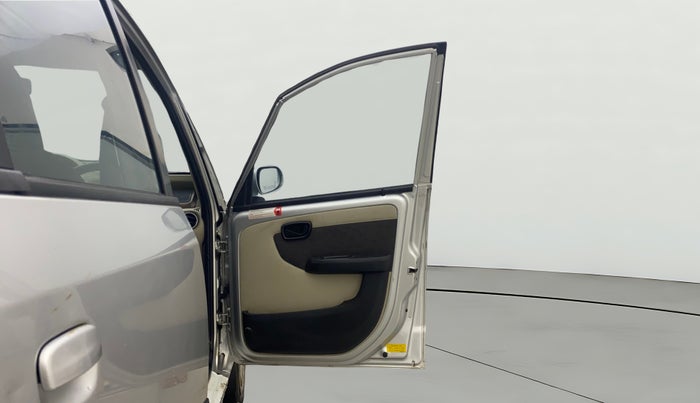 2016 Tata Nano TWIST XTA, Petrol, Automatic, 16,977 km, RHS Front Door