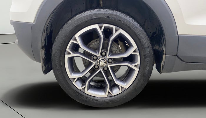 2021 Skoda KUSHAQ STYLE 1.0L TSI MT, Petrol, Manual, 57,767 km, Right Rear Wheel