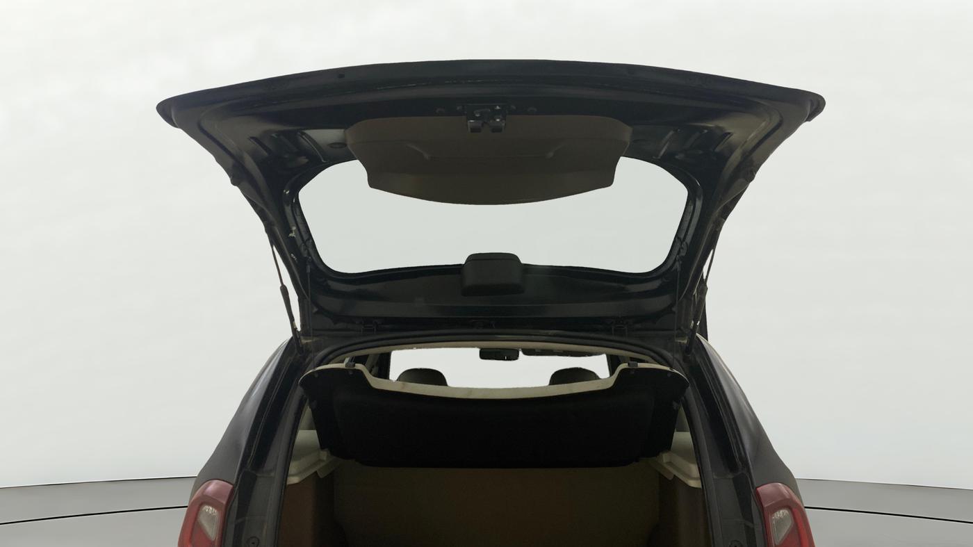 2016 Renault Duster 110 PS RXL 4X2 AMT, Diesel, Automatic, 1,10,429 km, Boot Door Open