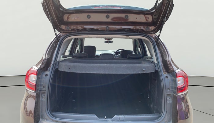 2018 Renault Captur RXT PETROL, Petrol, Manual, 1,45,141 km, Boot Open Zoomed View