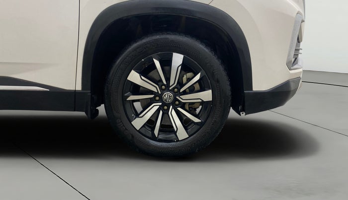 2019 MG HECTOR SHARP 1.5 DCT PETROL DUAL TONE, Petrol, Automatic, 73,696 km, Right Front Wheel