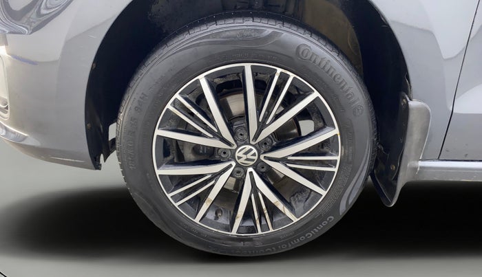 2017 Volkswagen Vento ALLSTAR 1.6, Petrol, Manual, 1,10,750 km, Left Front Wheel