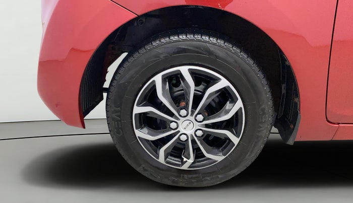 2014 Hyundai Eon ERA +, Petrol, Manual, 74,909 km, Left Front Wheel