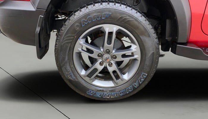 2021 Mahindra Thar LX  P 4WD AT CONVERTIBLE, Petrol, Automatic, 14,174 km, Right Rear Wheel