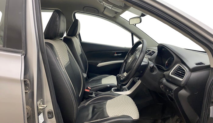 2017 Maruti S Cross ZETA 1.3, Diesel, Manual, 75,214 km, Right Side Front Door Cabin