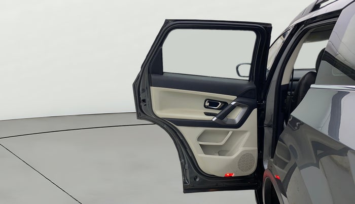 2022 Tata Safari XZ, Diesel, Manual, 64,046 km, LHS Rear Door