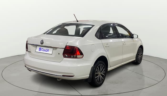 2017 Volkswagen Vento HIGHLINE 1.6 MPI, Petrol, Manual, 49,026 km, Right Back Diagonal