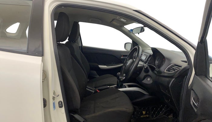 2016 Maruti Baleno DELTA PETROL 1.2, Petrol, Manual, 42,836 km, Right Side Front Door Cabin